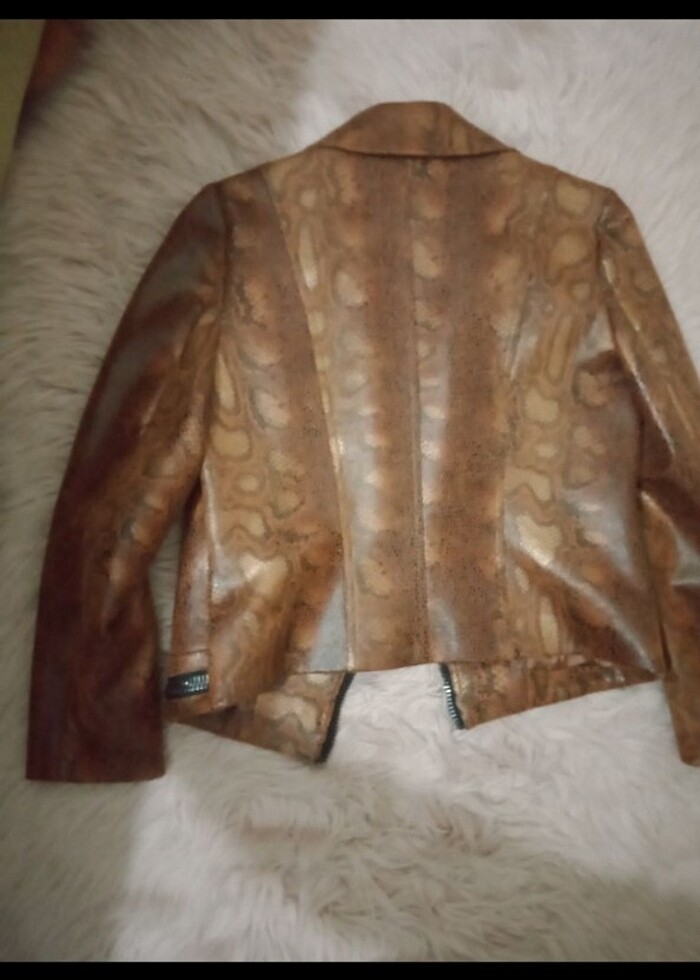 Ekol deri görünümlü ceket - Görsel 5