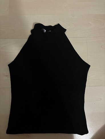 siyah kolsuz crop