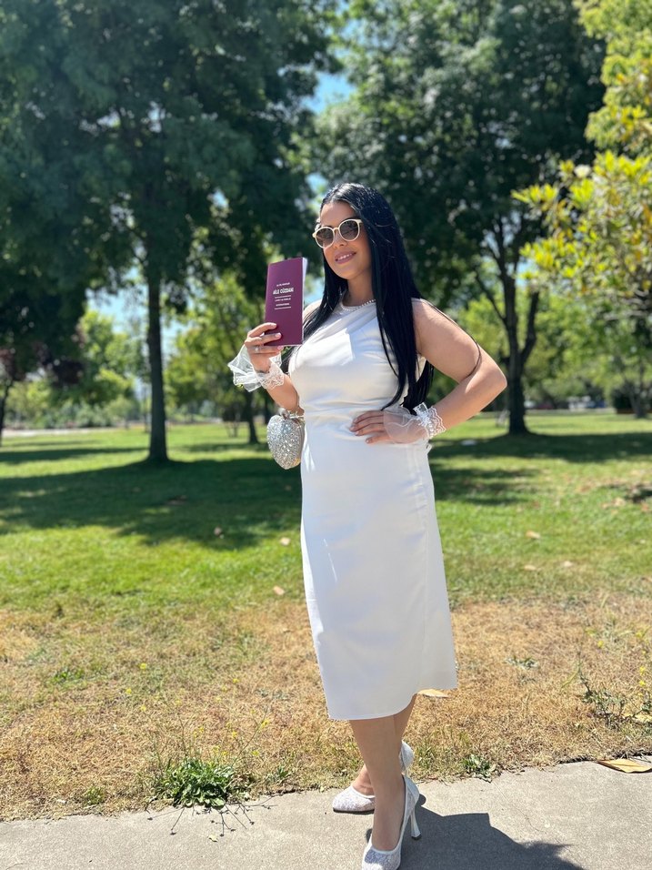 Düz beyaz nikah elbisesi - Görsel 4