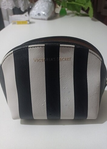 Victoria's secret makyaj çantasi