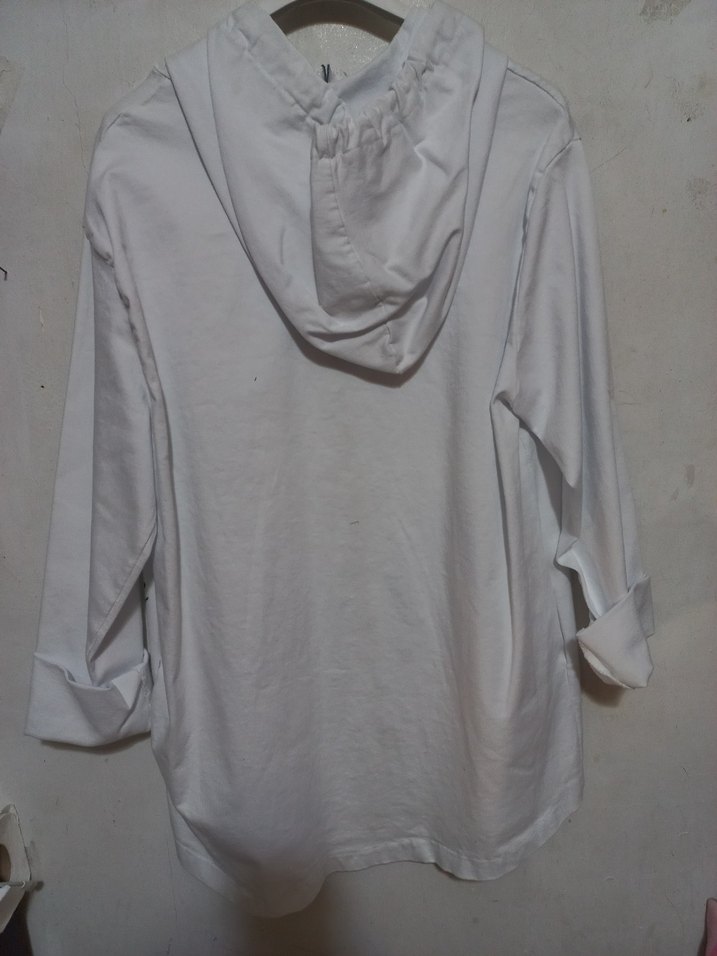 Beyaz Kapüşonlu Uzun Kollu Kadın Ceket - Görsel 2