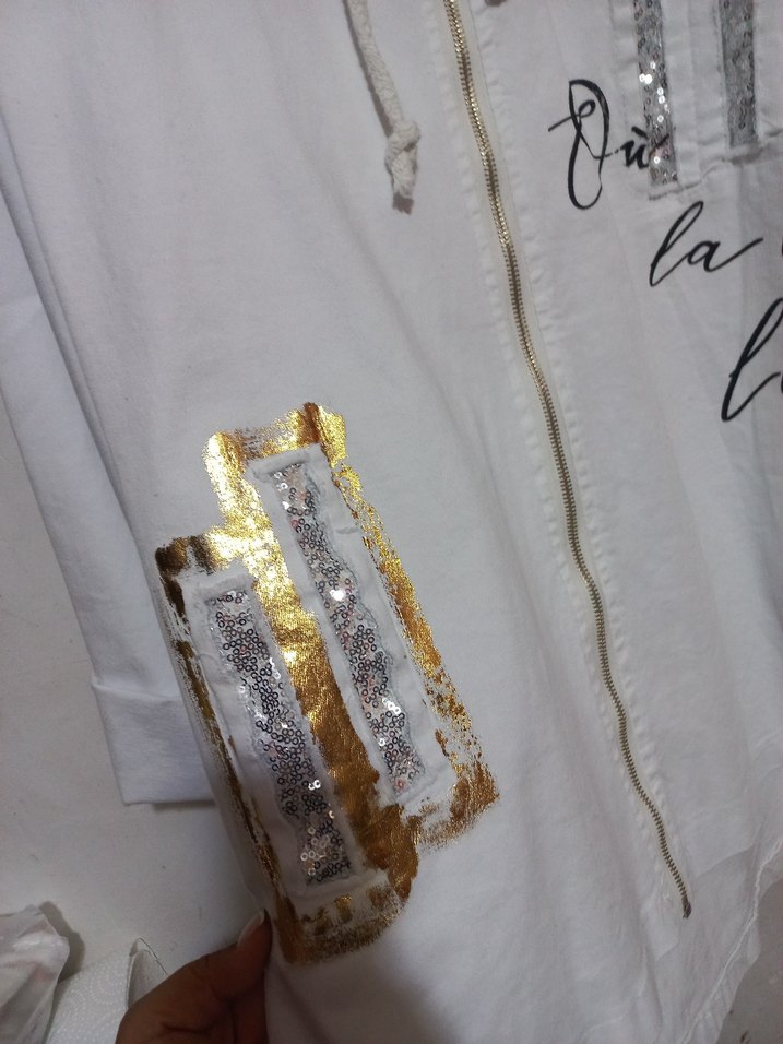 Beyaz Kapüşonlu Uzun Kollu Kadın Ceket - Görsel 3