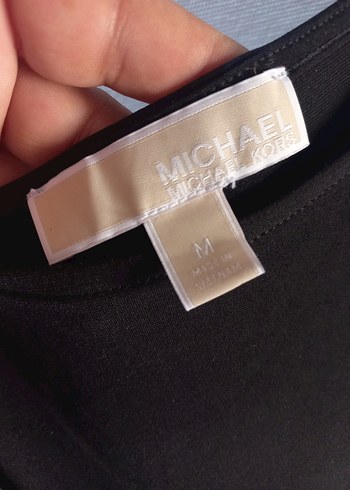 Zincir Detaylı Siyah Mini Bluz - Görsel 3