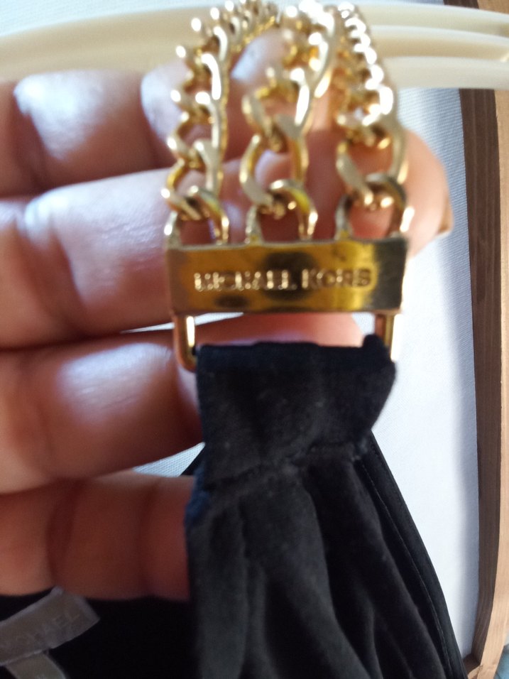 Zincir Detaylı Siyah Mini Bluz - Görsel 4