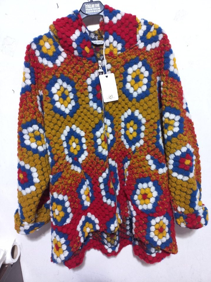 Renkli Bohem Kapüşonlu Örgü Hırka - Görsel 4