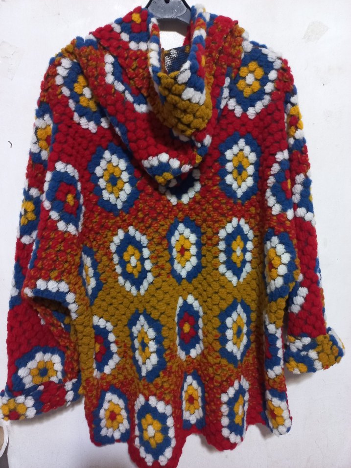 Renkli Bohem Kapüşonlu Örgü Hırka - Görsel 2