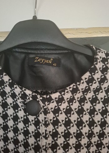 Düğmeli Kadın Kaban - Görsel 4