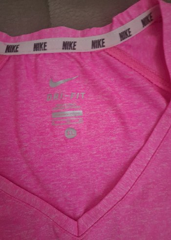 Pembe V Yaka Kısa Kollu Spor Tişört - Görsel 3