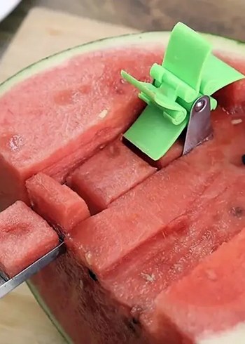 Yeşil Renkli Karpuz Dilimleyici Kesici - Görsel 2