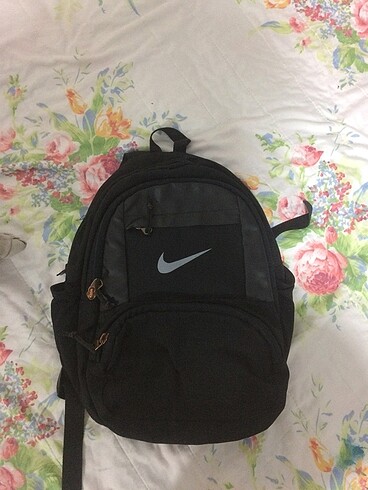 Nike sırt çantası