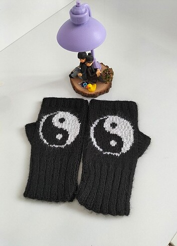 Yin yang eldiven
