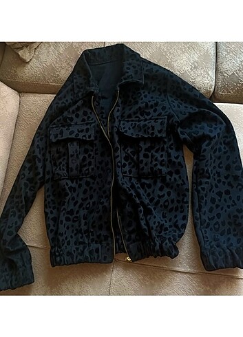 H&M dokulu siyah ceket