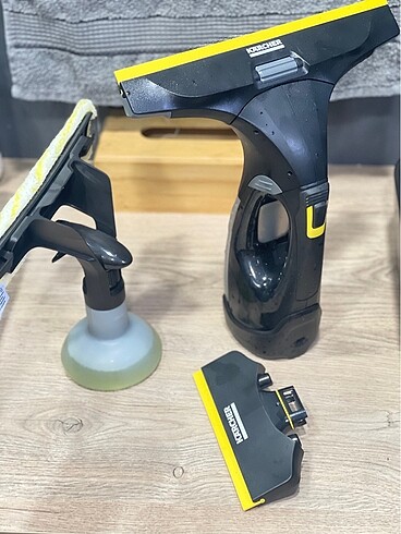 Diğer Karcher wv 5 plus şarjlı cam ve yüzey temizleme makinesi