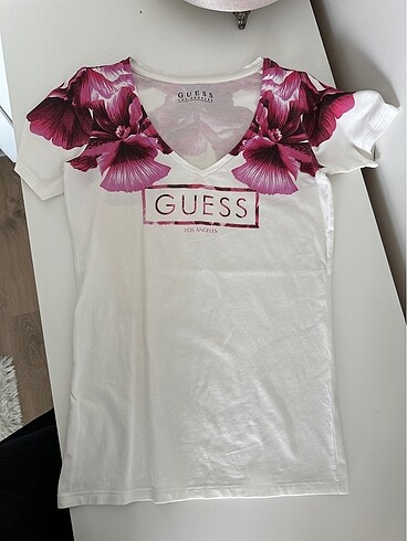Guess tişört