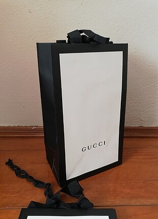 Gucci karton çanta