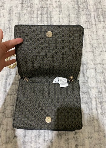 Zincir Detaylı Deri Kadın Çanta - Görsel 2