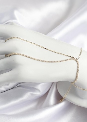 Zincir Detaylı Altın Renkli Kadın El Zinciri - Görsel 4