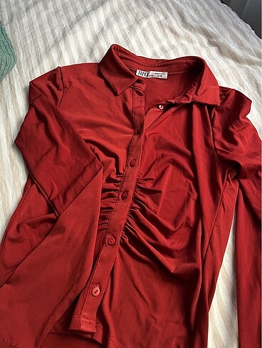 Bordo karol bluz