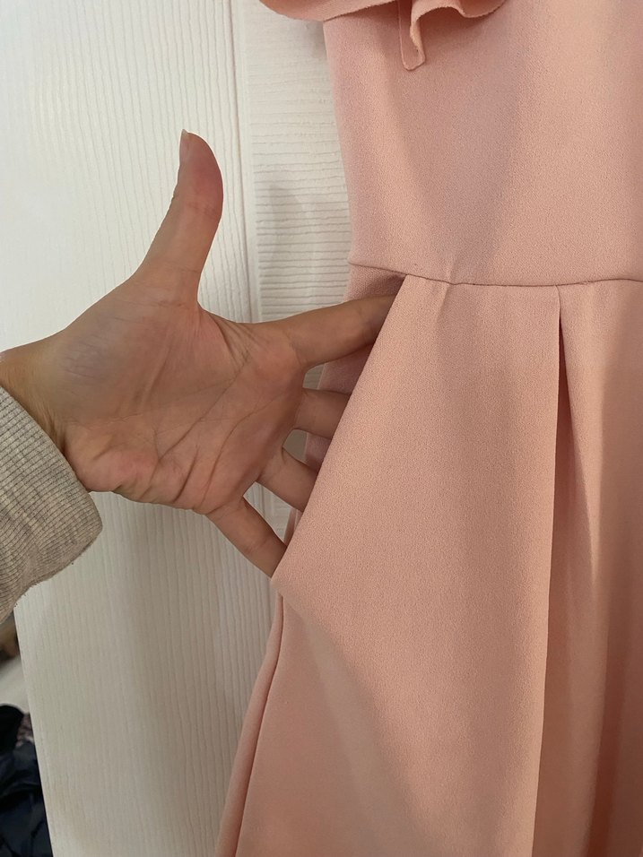 Pudra Mini V Yakalı Kadın Tulum - Görsel 4