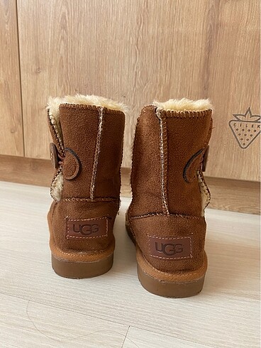 26 Beden kahverengi Renk 26 no ugg