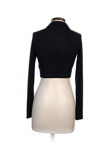 m Beden Bershka Bluz %70 İndirimli.