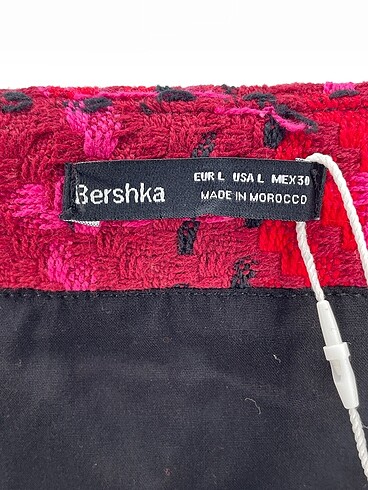 l Beden çeşitli Renk Bershka Kısa Elbise %70 İndirimli.