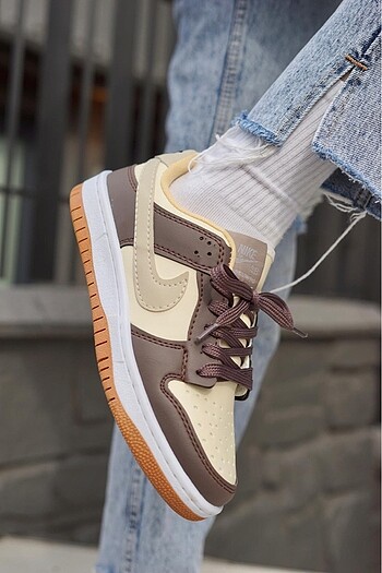 DUNK LOW PRO