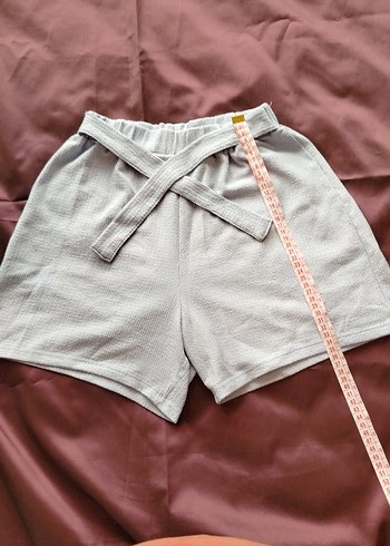 Gri Kemerli Şort - Görsel 2