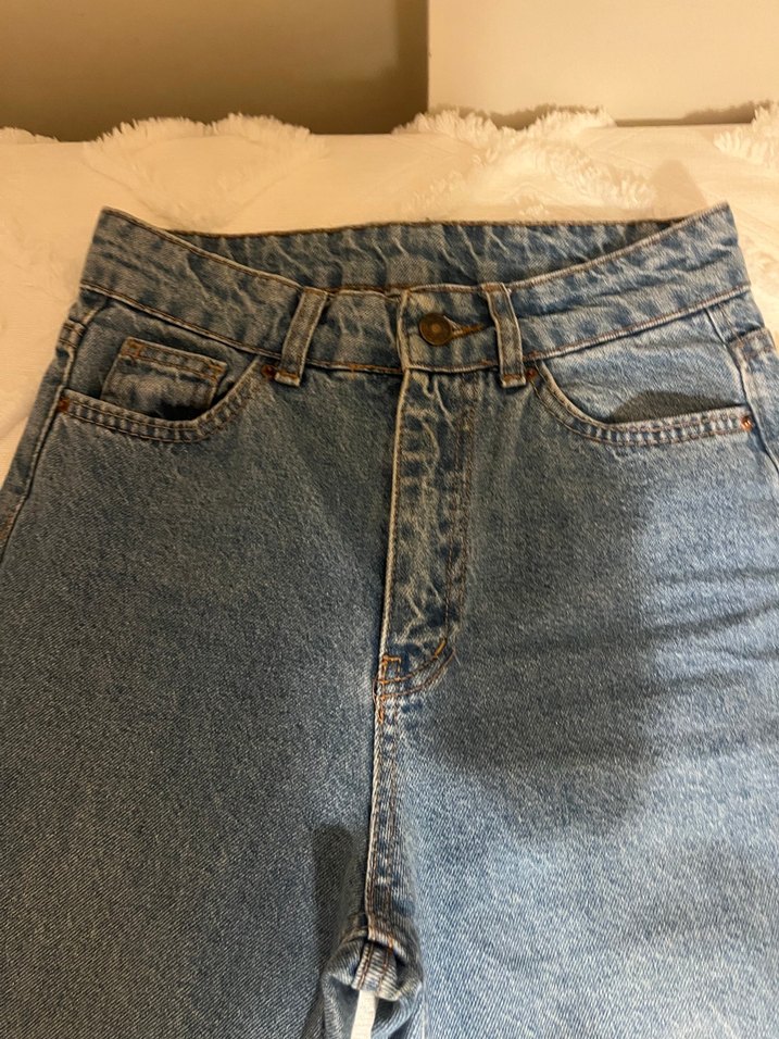 Kadın Mavi Yırtık Mom jean - Görsel 2