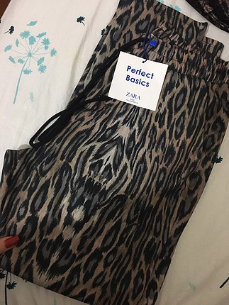 Zara etiketli leopar pantolon 