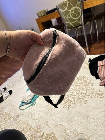 pembe yünlü çanta