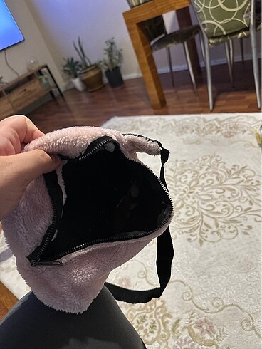 Beden pembe yünlü çanta