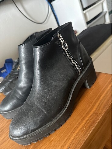 41 Beden hiç giyilmedi pull and bear kadın boy