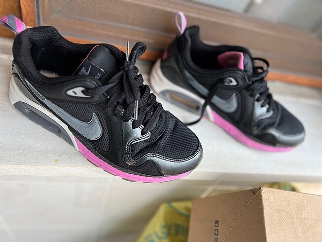 38 Beden siyah Renk Nike air max