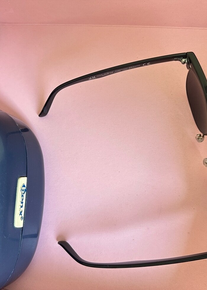 Siyah güneş gözlüğü - Görsel 3