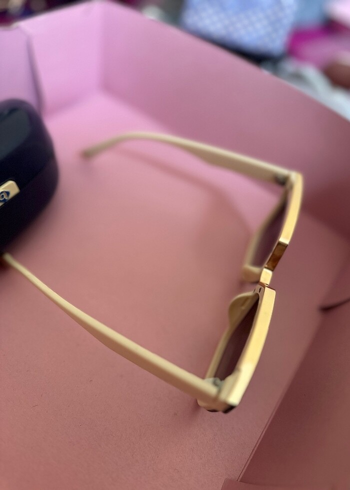 Kadın güneş gözlüğü - Görsel 4