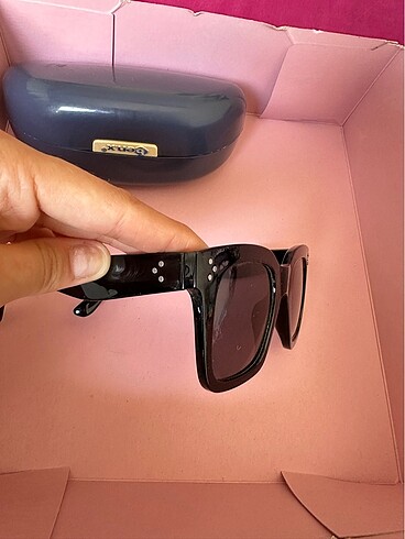 Siyah kadın gözlüğü - Görsel 3