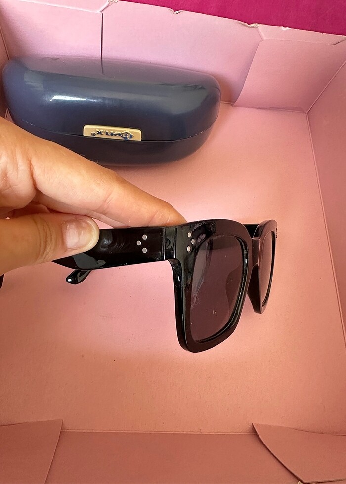 Siyah kadın gözlüğü - Görsel 3