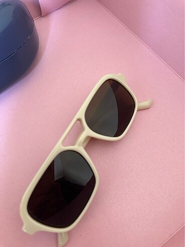 Krem güneş gözlüğü - Görsel 2