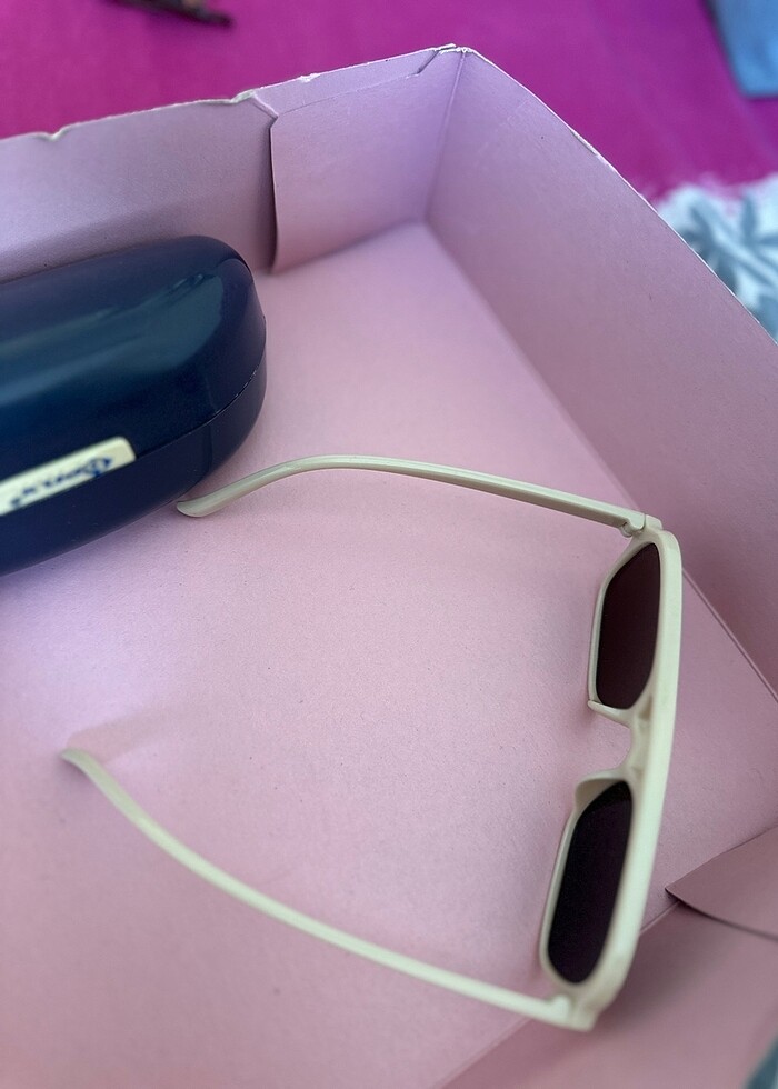 Krem güneş gözlüğü - Görsel 3