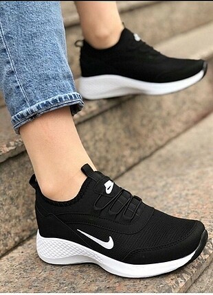 Spor ayakkabı
