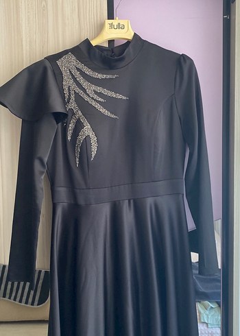 Diğer Uzun Siyah Gotik Nakışlı Abiye Elbise