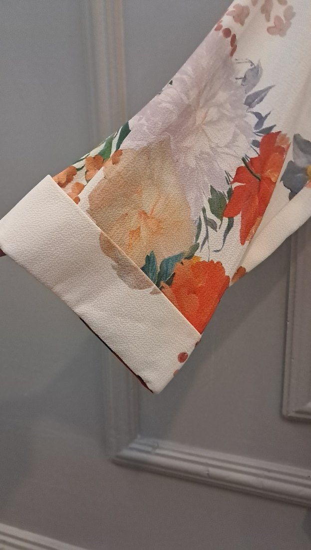 Çiçek Desenli V Yaka Uzun Kollu Mini Gömlekli takım - Görsel 5