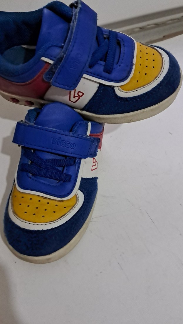 Erkek Çocuk Renkli Cırtlı Spor Ayakkabı - Görsel 4