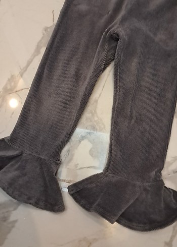 Gri Kız Çocuk Fırfırlı Rahat Tayt - Görsel 4