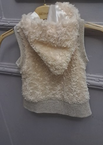 Kız Çocuk Bej Kürklü Triko Yelek - Görsel 13