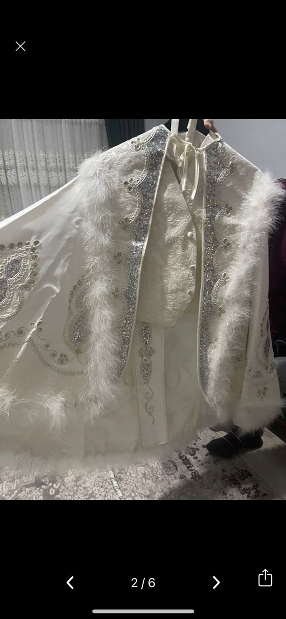 Beyaz Kürklü Nakışlı Çocuk sünnet Takımı - Görsel 2