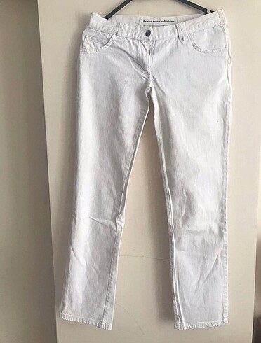 Beyaz jean pantolon