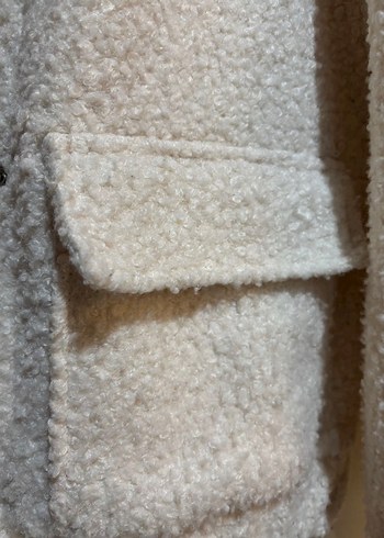 Düğmeli Beyaz Kadın Midi Ceket - Görsel 2