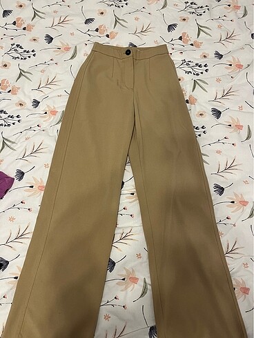 Bershka kumaş pantolon